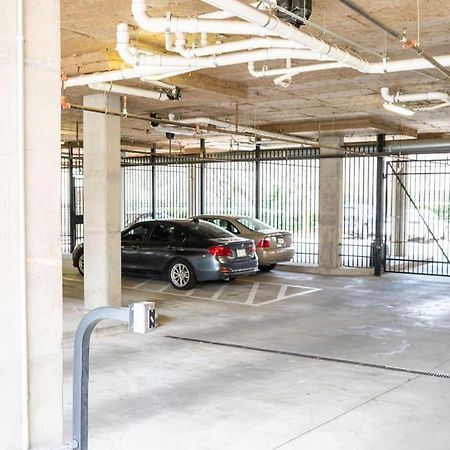 Urban 1Br In Uptown Area With Gym And Balcony Appartamento Charlotte Esterno foto
