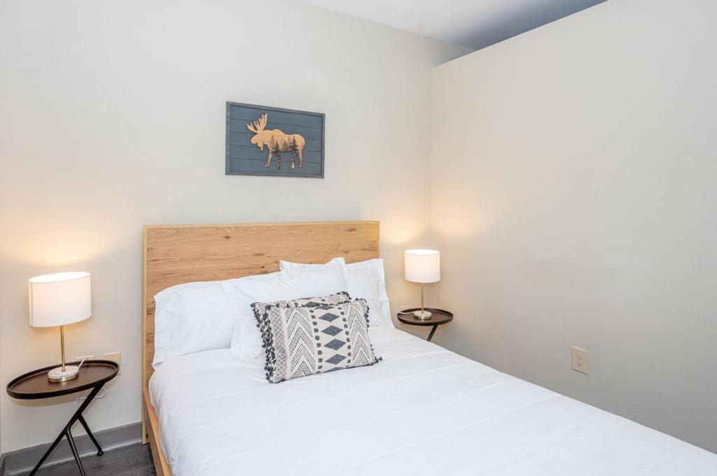 Urban 1Br In Uptown Area With Gym And Balcony Appartamento Charlotte Esterno foto