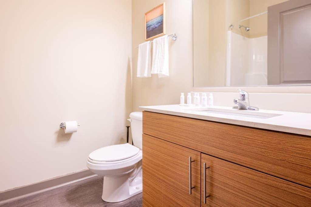 Urban 1Br In Uptown Area With Gym And Balcony Appartamento Charlotte Esterno foto