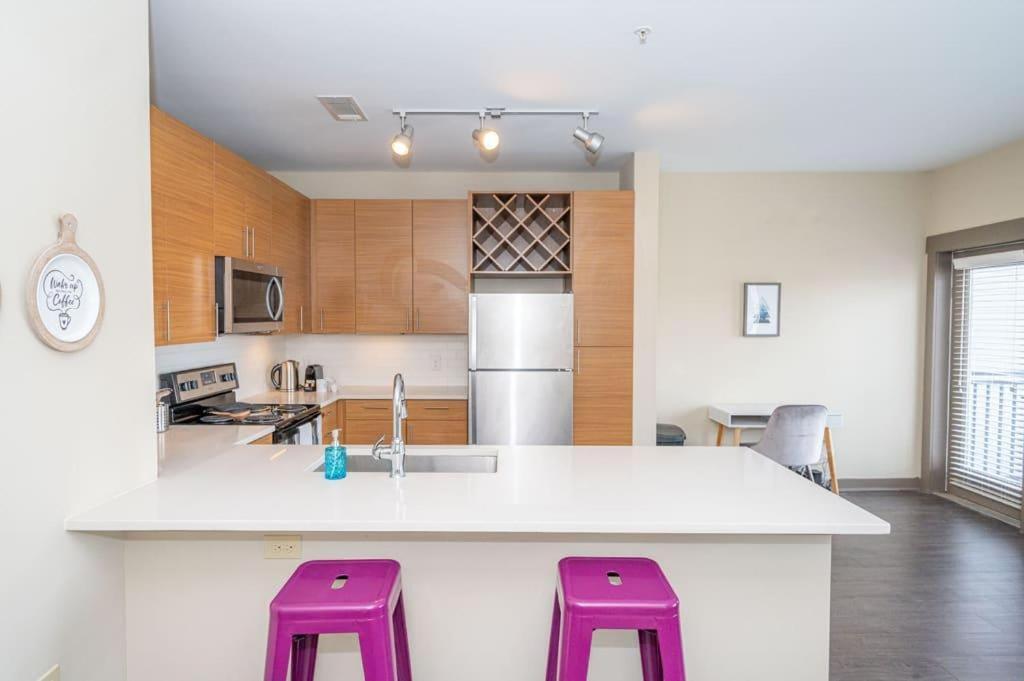 Urban 1Br In Uptown Area With Gym And Balcony Appartamento Charlotte Esterno foto